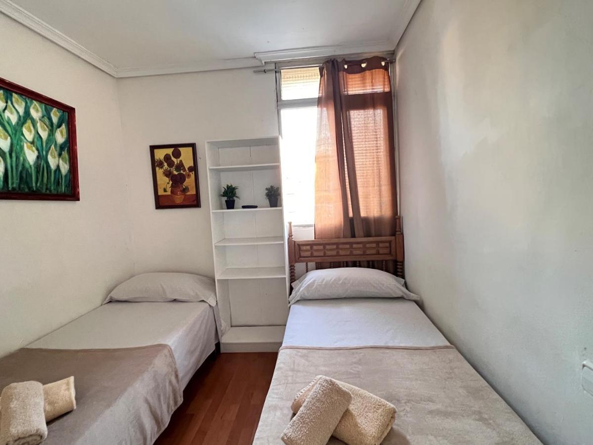 Malvarrosa Simple Shared Home فالنسيا المظهر الخارجي الصورة