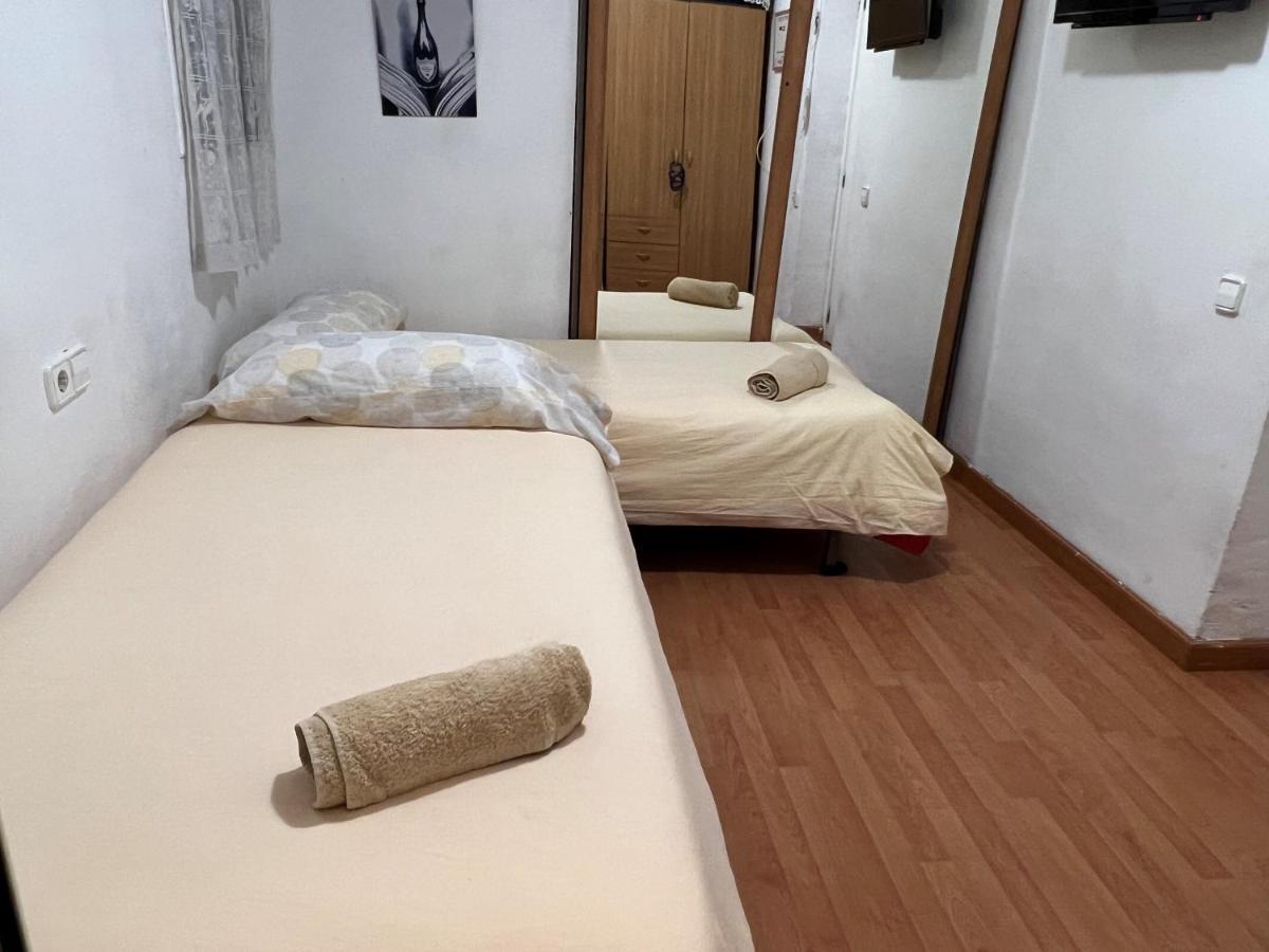 Malvarrosa Simple Shared Home فالنسيا المظهر الخارجي الصورة